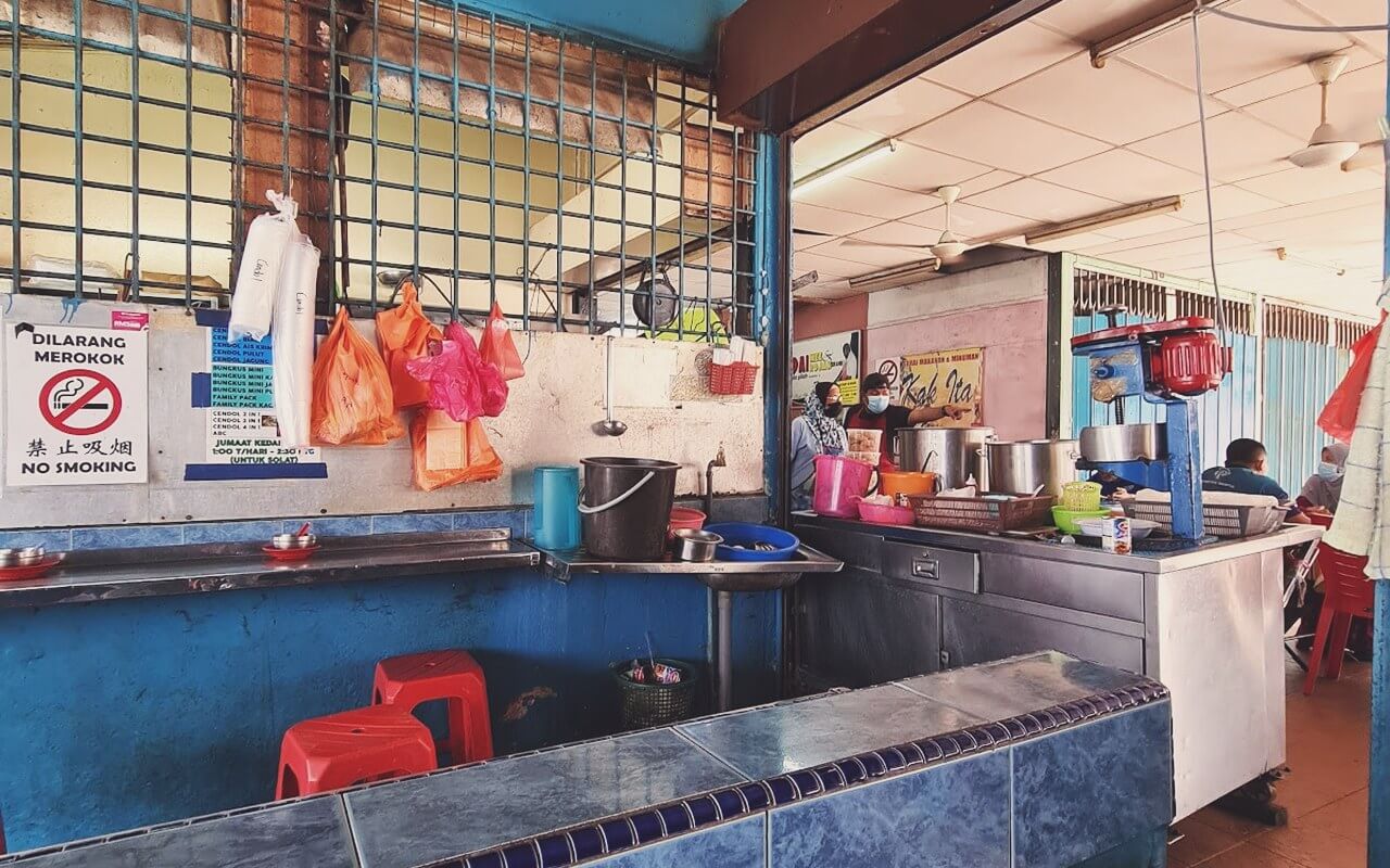 Ais batu campur ABC sejuk berkrim KP Cendol Corner