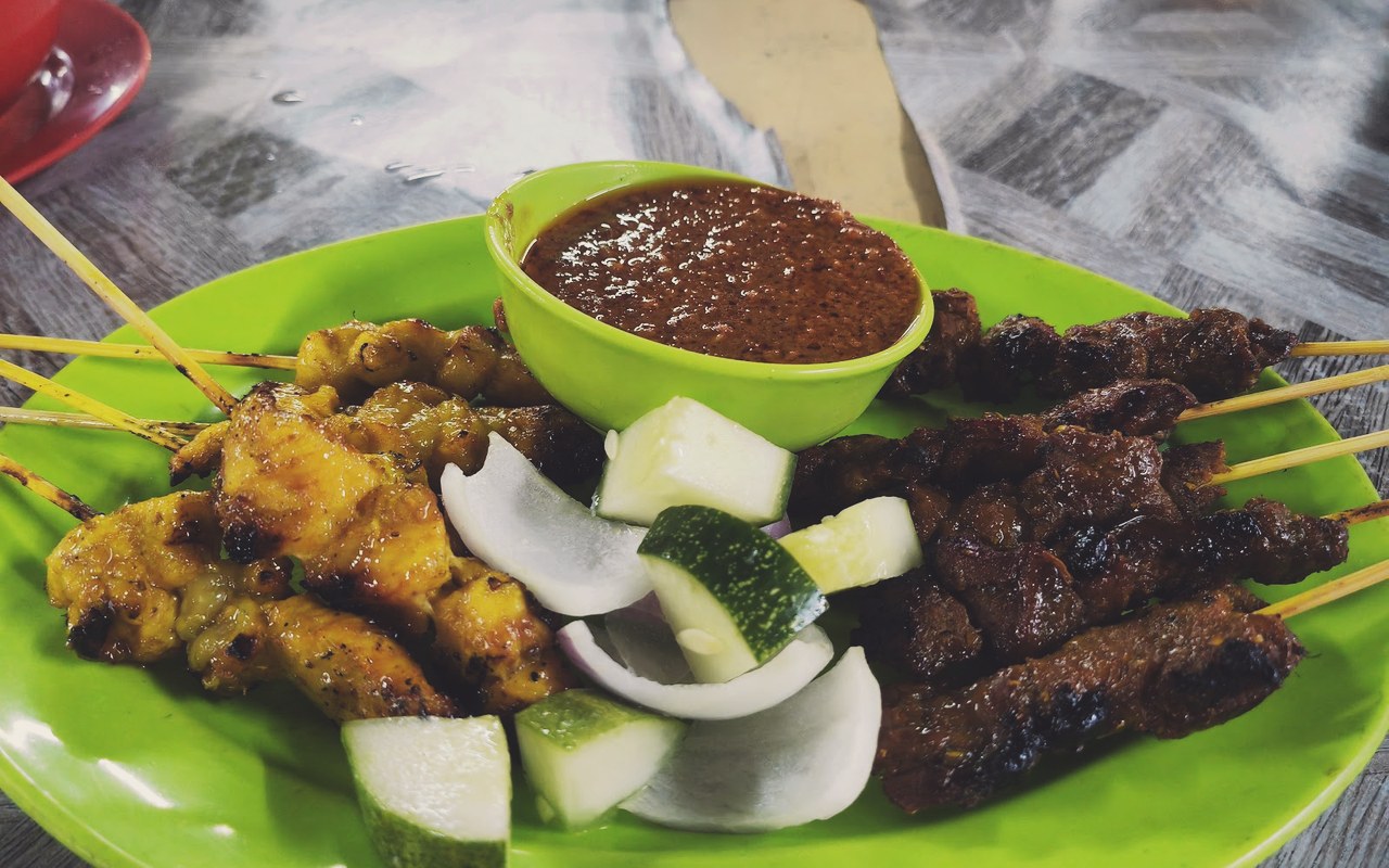 Sate ayam daging kuah kacang pekat Bagan Pinang Satay House PD