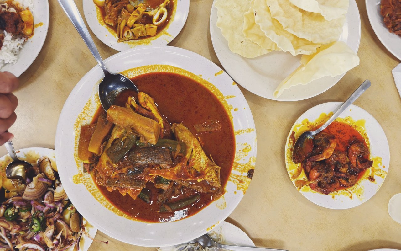 Set nasi kandar kuah kari kepala ikan Deen Berjaya PD