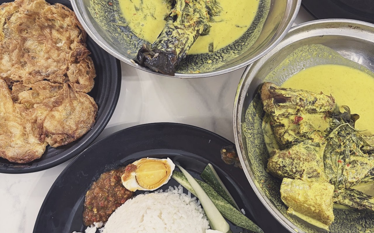 Set hidangan gulai lemak cili api salai Warung Salai PD