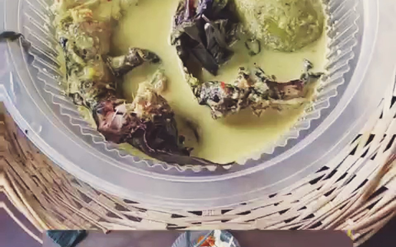 Gulai itik dan daging salai sabak Warung Salai Port Dickson