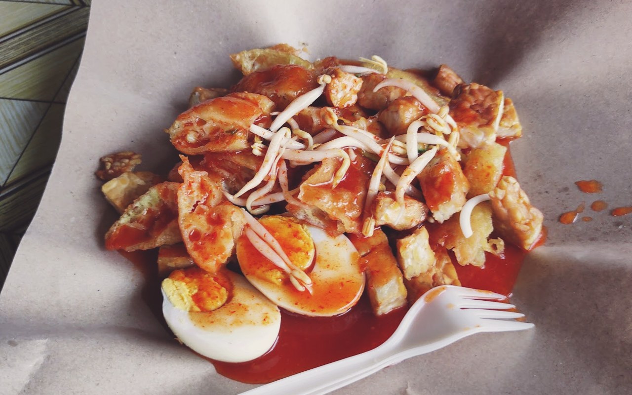 Cucur udang rangup kuah kacang Cendol Madu Rembau
