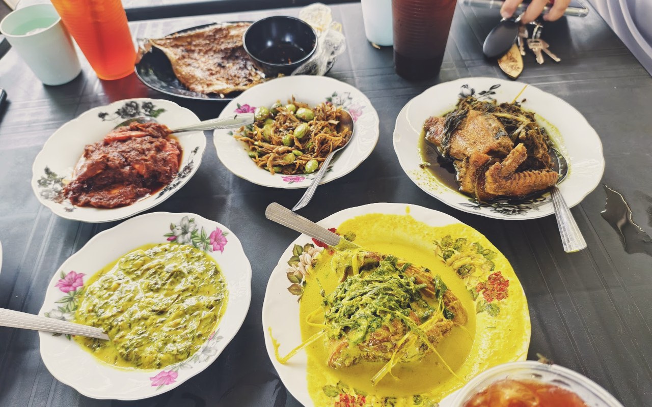 Set hidangan lauk kenduri gulai salai Zamira Dapur Kayu