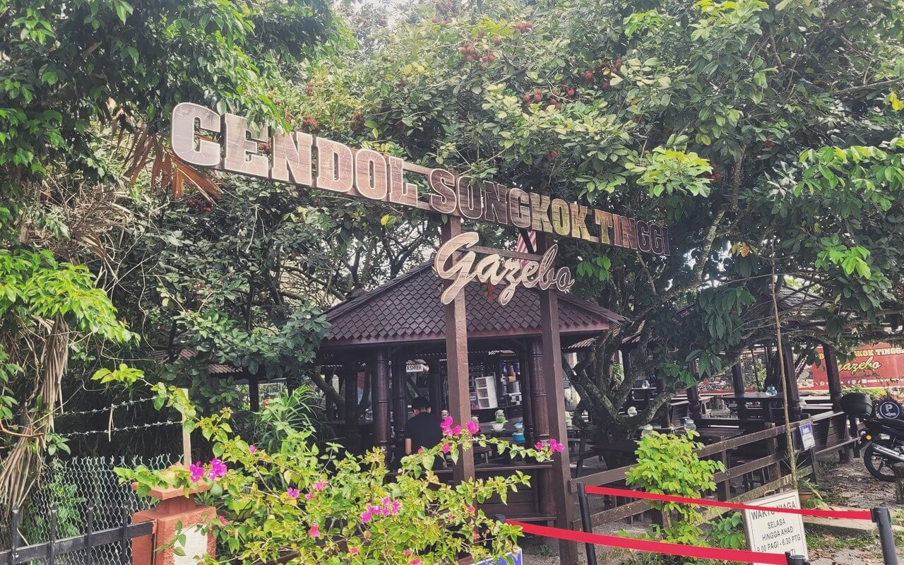 Papan tanda kayu Gazebo Cendol Songkok Tinggi Kampung Jiboi Ampangan Seremban